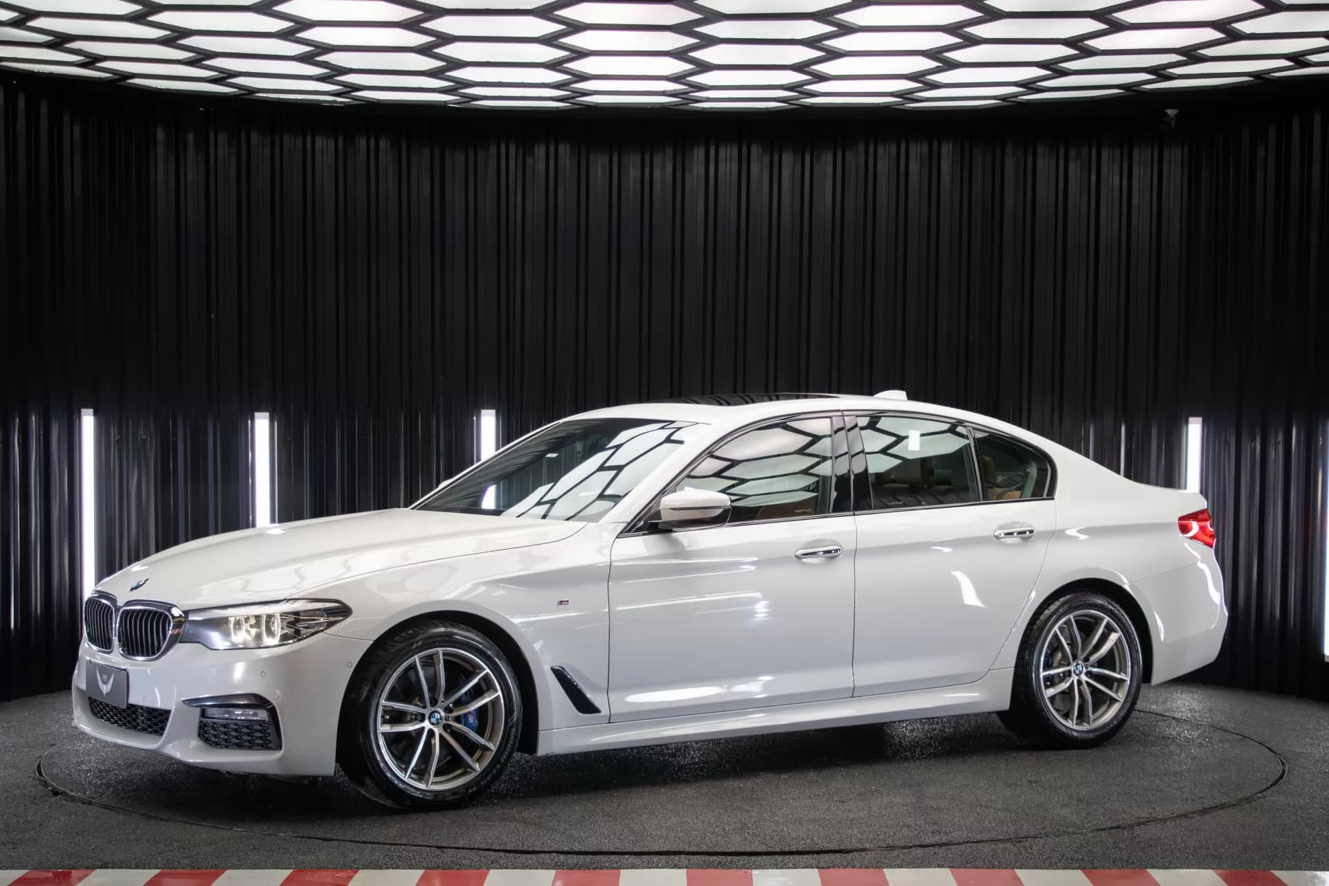 BMW 530I M SPORT