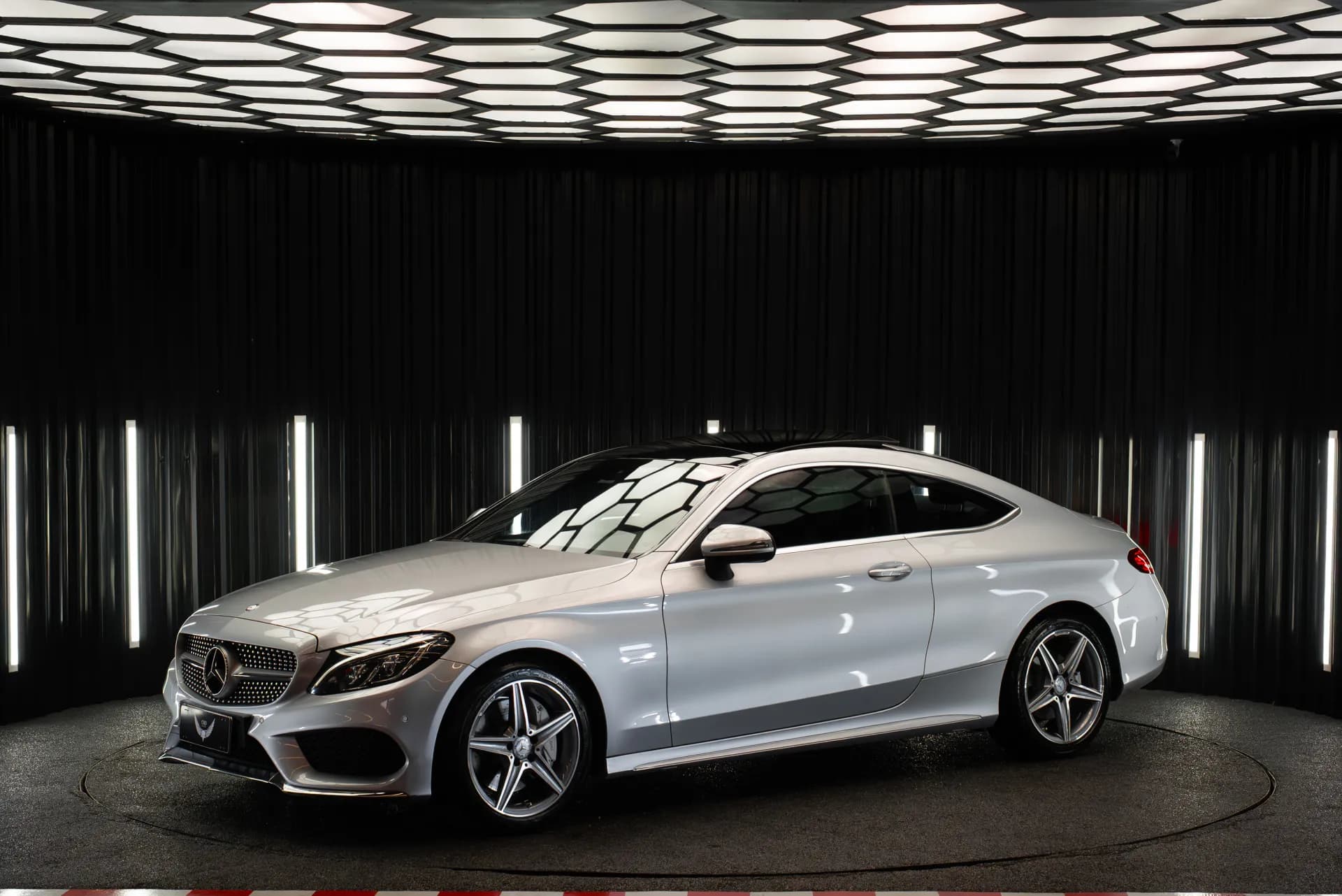 MERCEDES-BENZ C 250 2.0 CGI SPORT COUPÉ TURBO 16V GASOLINA 2P AUTOMÁTICO