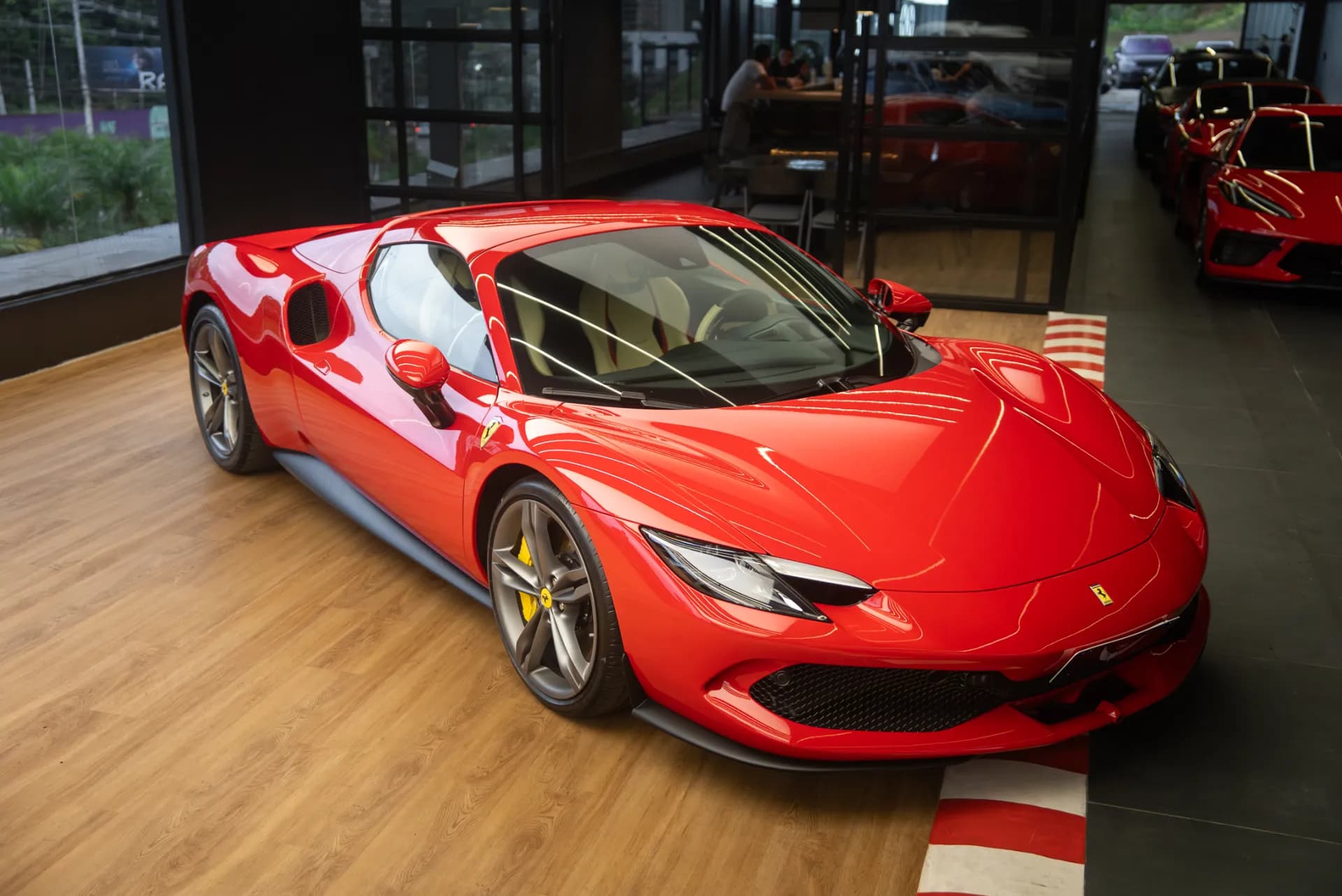FERRARI 296 GTS 3.0 V6 TURBO PHEV F1-DCT